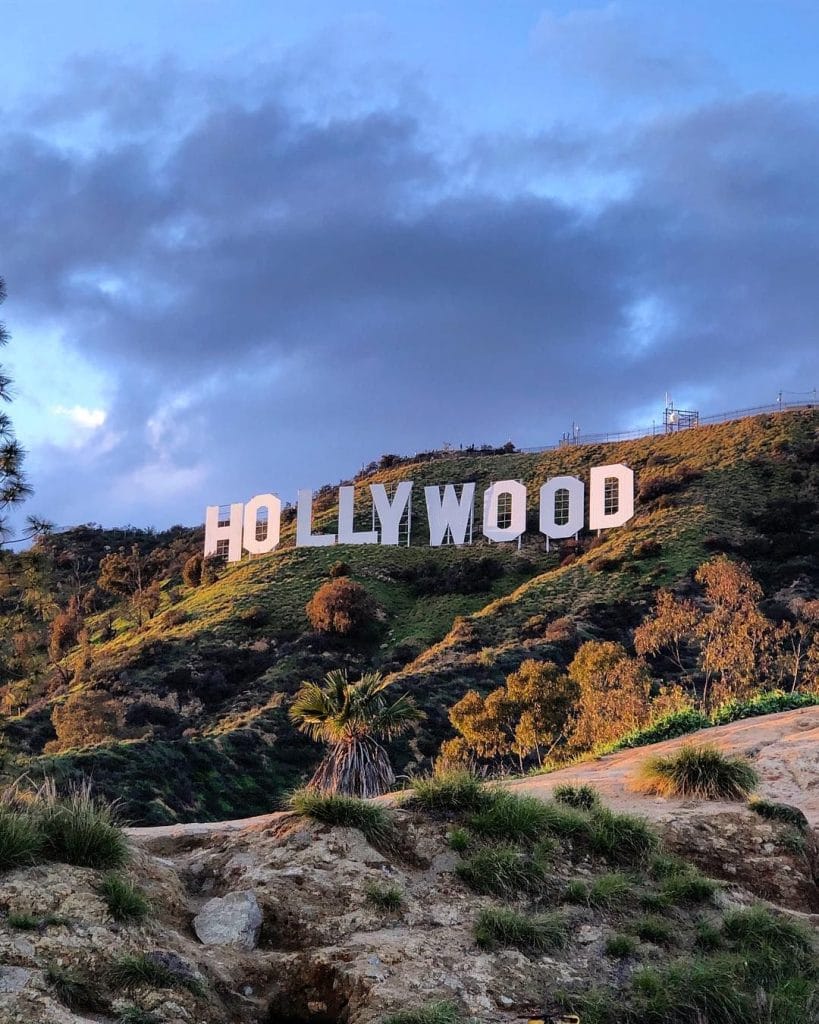 Hollywood-ul reinventat: cum inteligența artificială transformă producțiile cinematografice