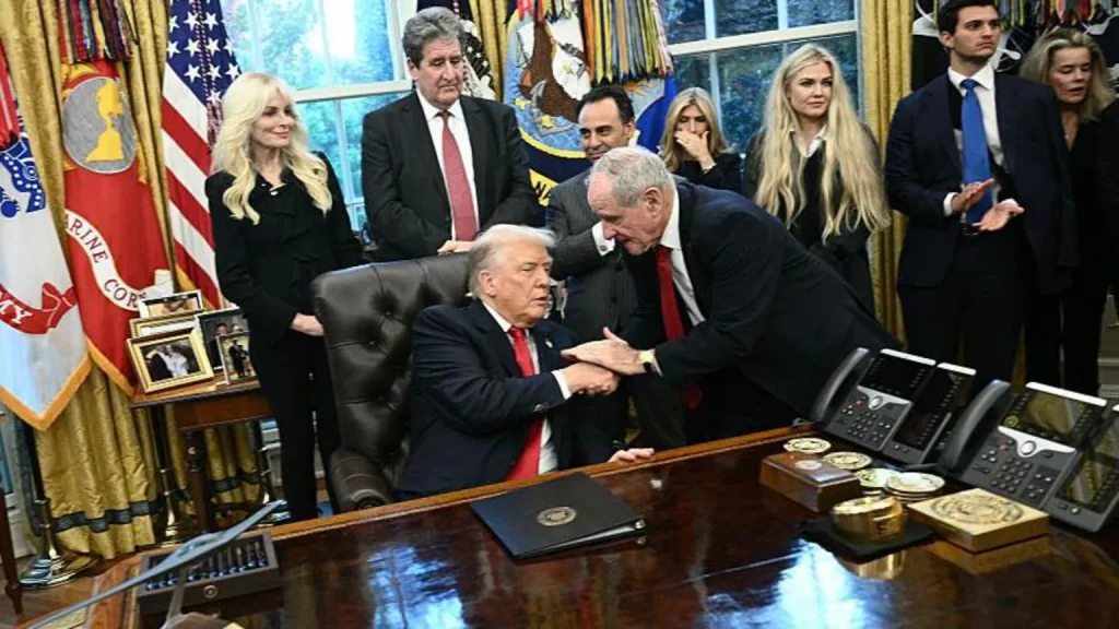 Elveția speră să reducă tarifele uriașe impuse de Trump după ofensiva de aur