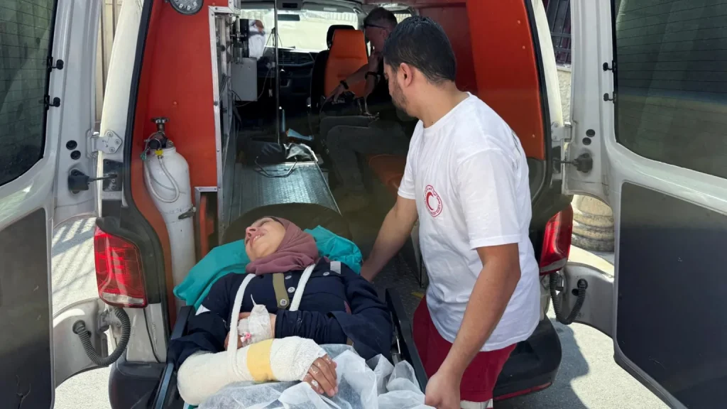 Coloniști israelieni incendiază depozite și terenuri palestiniene pe fondul creșterii violenței în Cisiordania