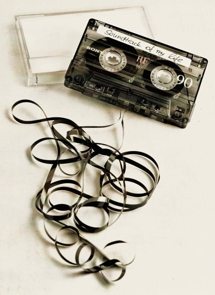 Caseta audio revine în epoca digitală: banda pe bază de ADN ar putea stoca miliarde de melodii